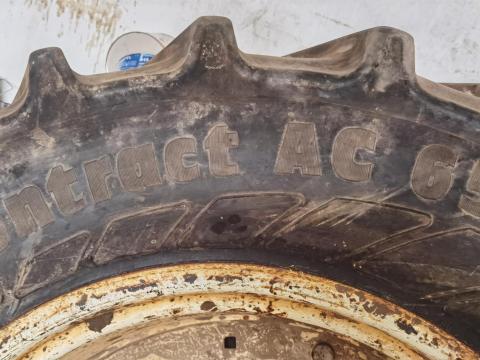 New Holland T8050 első ikerkerék New Holland T8050 első ikerkerék