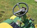 John Deere F 525 fűnyíró traktor