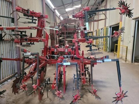 Eladó Steketee EC Weeder 7V kamerás kultivátor Eladó Steketee EC Weeder 7V kamerás kultivátor