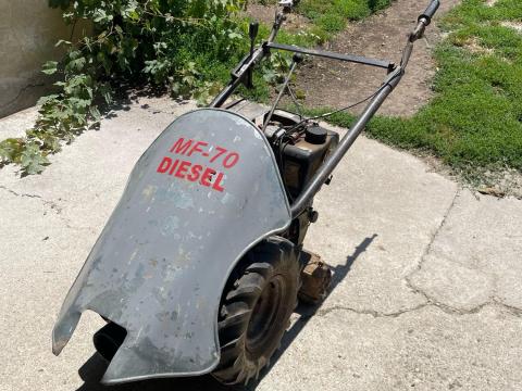 MF70 / MF-70 / MF 70 kistraktor MF70 / MF-70 / MF 70 kistraktor