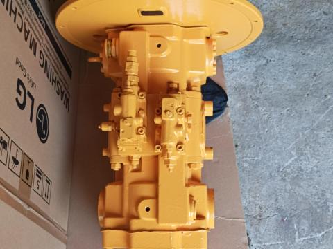 Liebherr főszivattyú, LPVD 100 hidraulikaszivattyú, 912, 920, 922 stb. Liebherr főszivattyú, LPVD 100 hidraulikaszivattyú, 912, 920, 922 stb.