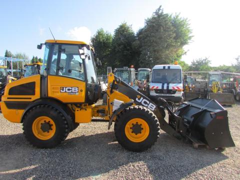 JCB 409 / 2023 / 28 üzemóra / Lízing 20%-tól JCB 409 / 2023 / 28 üzemóra / Lízing 20%-tól