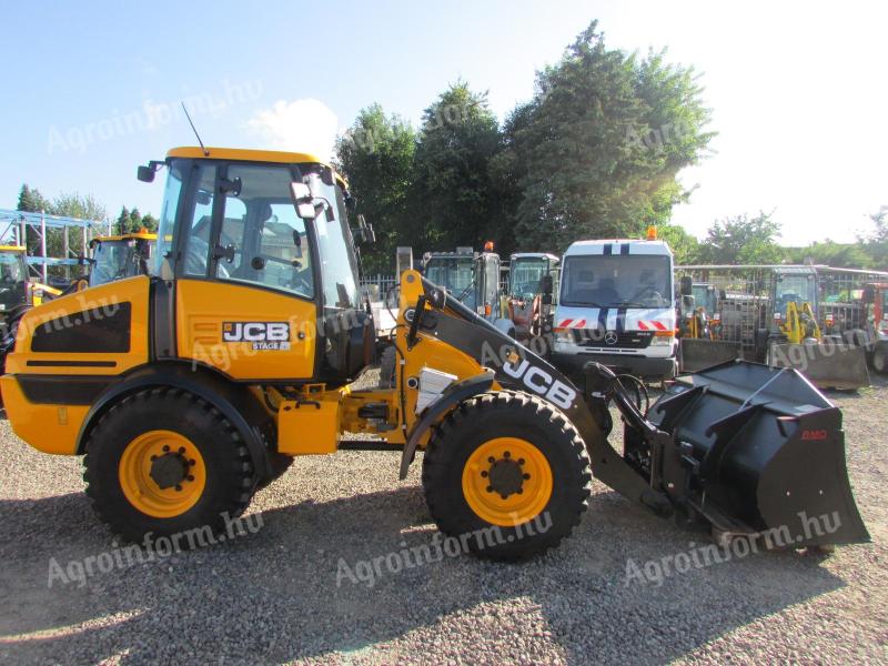 JCB 409 / 2023 / 28 üzemóra / Lízing 20%-tól