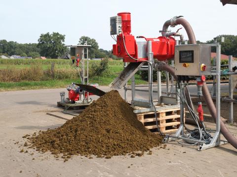 Újdonság! Vogelsang XSplit kompakt hígtrágya/fermentlé szeparátor szivattyúval Újdonság! Vogelsang XSplit kompakt hígtrágya/fermentlé szeparátor szivattyúval
