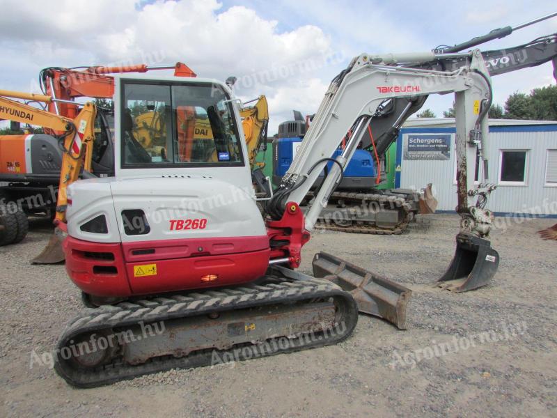 Takeuchi TB260 / 2018 / 2 247 üzemóra / Powertilt / Lízing 20%-tól