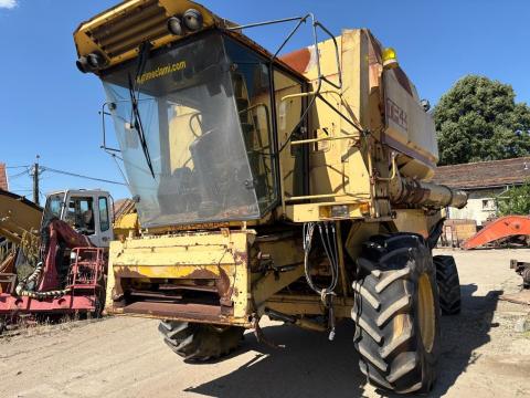 New Holland TF44 kombájn eladó