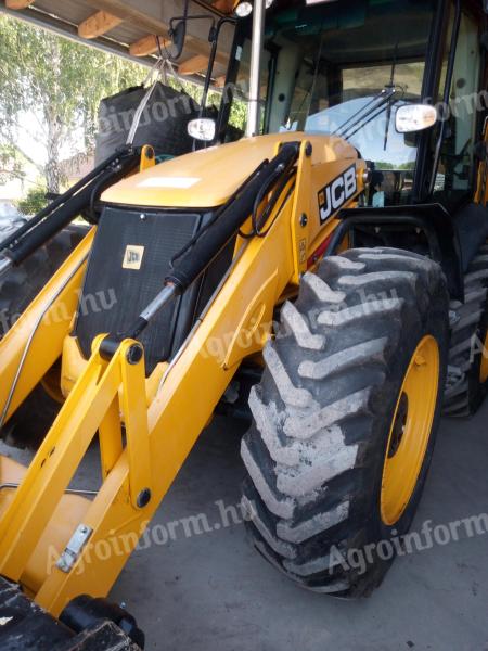 JCB Caterpillar 4CX kotrórakodó