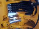 JCB Caterpillar 4CX kotrórakodó
