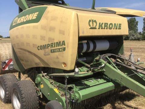 Krone Comprima F155XC körbálázó Krone Comprima F155XC körbálázó