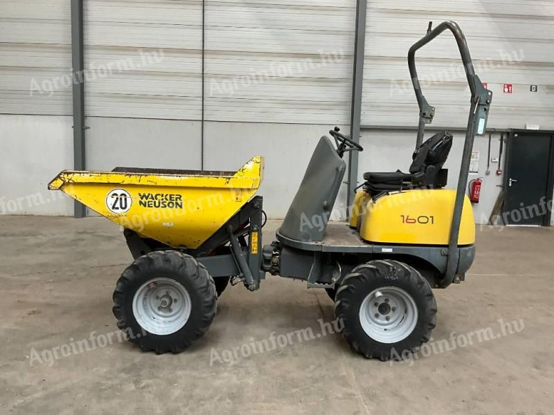 Neuson 1601 / 2009 / 1.362 h üzemóra / Lízing 20%-tól
