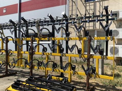 Eladó GENERAL KNS 3.5 függesztett kultivátor (3 soros, dupla rugós kapákkal) Eladó GENERAL KNS 3.5 függesztett kultivátor (3 soros, dupla rugós kapákkal)