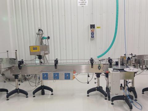 Professzionális méztöltő és címkéző sor – Lyson Premium Professzionális méztöltő és címkéző sor – Lyson Premium