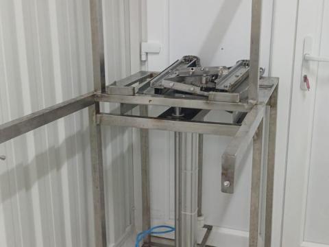 Automata mézkinyerő sor – 80 félkeretes – Konigin (Magyarország) – Kitűnő állapotban Automata mézkinyerő sor – 80 félkeretes – Konigin (Magyarország) – Kitűnő állapotban