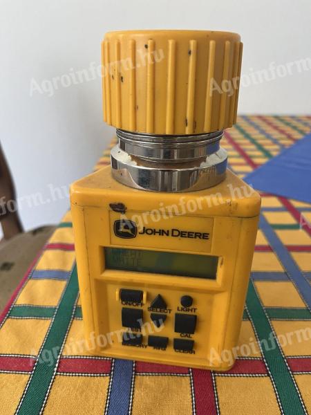 John Deere nedvességmérő