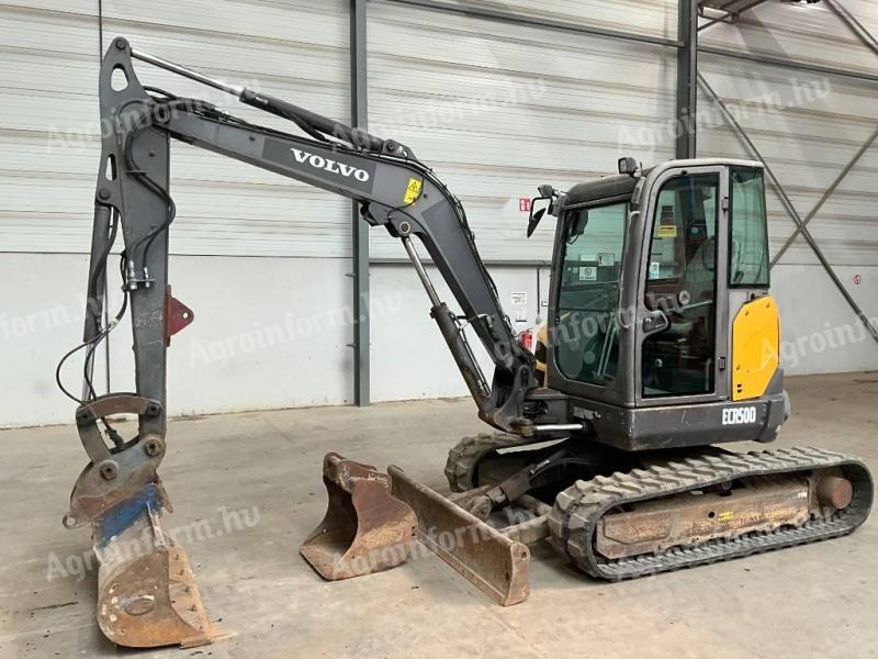 Volvo ECR 50 D / 2015 / 2.863 h üzemóra / Lízing 20%-tól