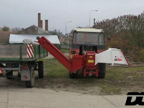 URBAN TR110 aprítógép szállítószalaggal 2,6 m oldalra URBAN TR110 aprítógép szállítószalaggal 2,6 m oldalra