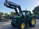 John Deere 6230 Premium traktor homlokrakodóval