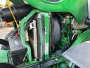 John Deere 6230 Premium traktor homlokrakodóval