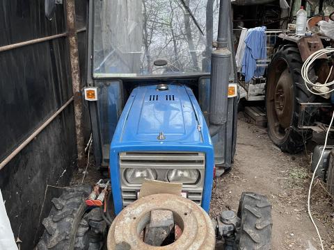 Iseki 3210 traktor Iseki 3210 traktor