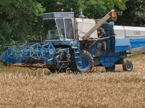 Eladó Fortschritt E512 kombájn Eladó Fortschritt E512 kombájn