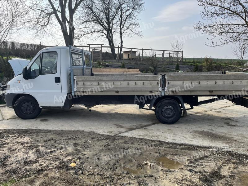 Fiat Ducato Maxi 2001    4,8 m hosszú platóval, egyedi magasítóval