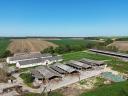 Tolna vármegye- Eladó szarvasmarha telep Felsőnánán,  93.900 m². (Nem bérelhető) Külön megvásárolható egy Kft. 350 hektár bérleménnyel