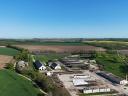 Tolna vármegye- Eladó szarvasmarha telep Felsőnánán,  93.900 m². (Nem bérelhető) Külön megvásárolható egy Kft. 350 hektár bérleménnyel