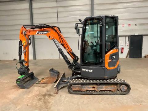 Develon DX 27 Z-7 / 2023 / 997 üzemóra / Lízing 20%-tól