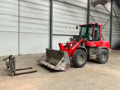 Volvo L 30 G / 2016 / 2 721 üzemóra / Lízing 20%-tól Volvo L 30 G / 2016 / 2 721 üzemóra / Lízing 20%-tól