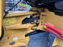 CAT 907 homlokrakodó