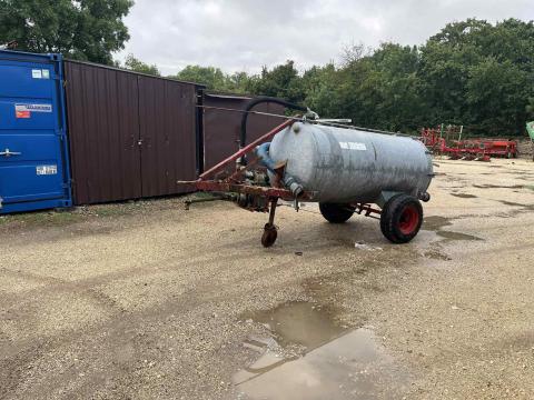 Safental 2800 l szippantó Safental 2800 l szippantó