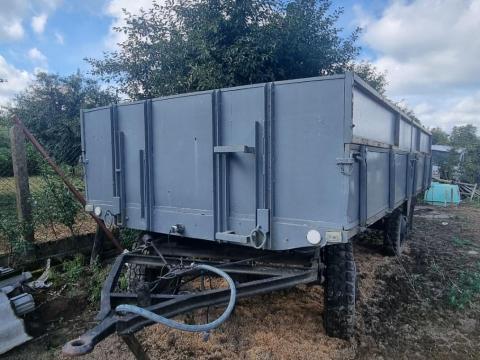 Fixes pótkocsi 5300 mm x 2300 platóval Fixes pótkocsi 5300 mm x 2300 platóval