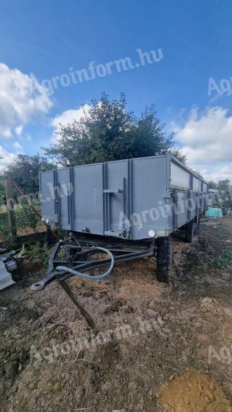 Fixes pótkocsi 5300 mm x 2300 platóval