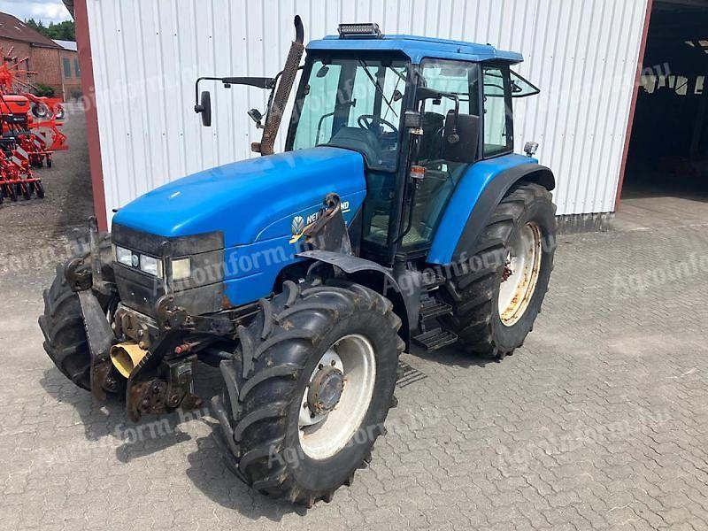 New Holland M100