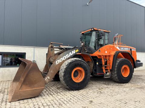 Doosan DL450-5 / 2019 / 9782 üzemóra / Lízing 20%-tól Doosan DL450-5 / 2019 / 9782 üzemóra / Lízing 20%-tól