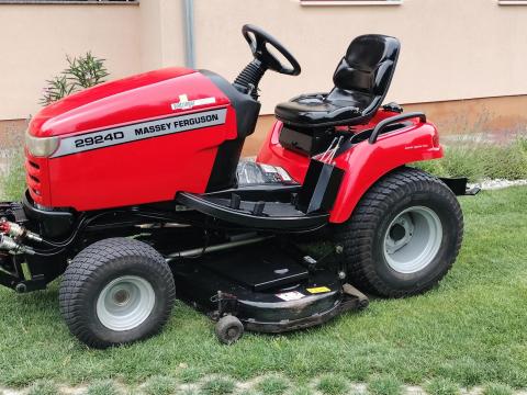 Massey Ferguson fűnyíró traktor Massey Ferguson fűnyíró traktor