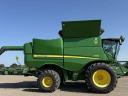 John Deere S680 kombájnok