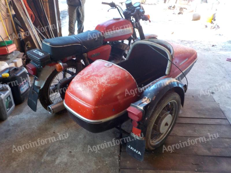 Jawa 350-634-es típusú oldalkocsis motorkerékpár felújításra, papírok nélkül eladó