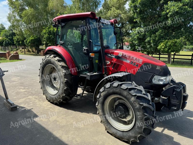 Case IH Farmall 95A