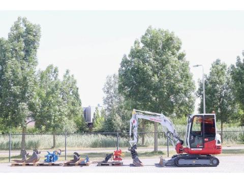 Takeuchi TB235-2 / TILT + 5 kanál / 2023 / 389 üzemóra / Lízing 20%-tól Takeuchi TB235-2 / TILT + 5 kanál / 2023 / 389 üzemóra / Lízing 20%-tól