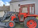 Kubota MU 4501 4x4 traktor ajándék fűthető fülkével és homlokrakodó bálatüskével, csere lehetséges