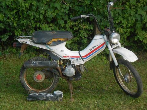 Honda PX 50 régi japán oldtimer kismotor, alkatrésznek, nagyon olcsón Tapolcán Honda PX 50 régi japán oldtimer kismotor, alkatrésznek, nagyon olcsón Tapolcán