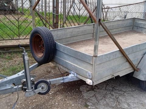 2,3 t együttes tömegű utánfutó,  pótkocsi 2,3 t együttes tömegű utánfutó,  pótkocsi