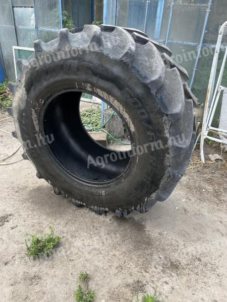 600/65 R28