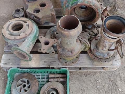 Eladó MA200 szivattyú alkatrész Eladó MA200 szivattyú alkatrész