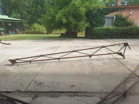 Vas tetőszerkezet 15x9 m Vas tetőszerkezet 15x9 m