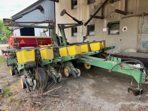 John Deere - 1760 MaxEmerge 2 vetőgép John Deere - 1760 MaxEmerge 2 vetőgép