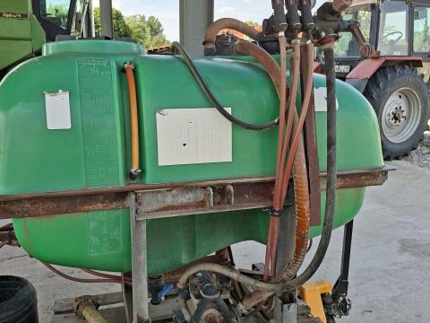 Vogel Noot Permetező 640 L, 10 Méteres kerettel Vogel Noot Permetező 640 L, 10 Méteres kerettel