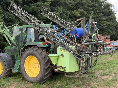 TECNOMA 1600/21 vegyszerező, szántóföldi permetező TECNOMA 1600/21 vegyszerező, szántóföldi permetező