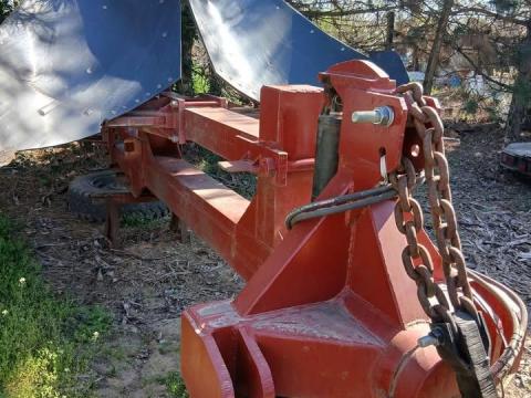 Váltva forgató mélyszántó rigol eke Váltva forgató mélyszántó rigol eke